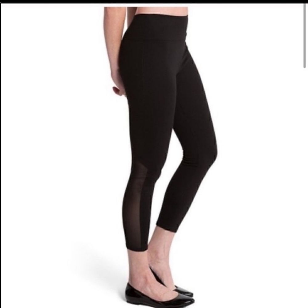 SPANX Assets Red Hot Label Shaping Leggings Mesh sides size small